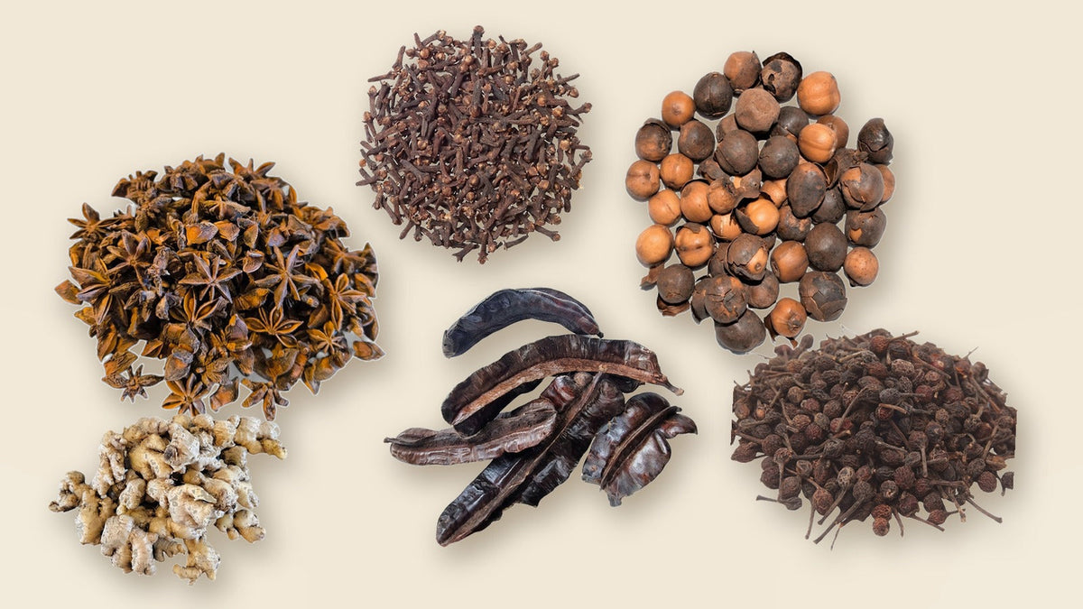 Odeurs de cuisine camerounaise : épices aromatiques du Cameroun, anis étoilé, clous de girofle, essèssè et poivre sauvage