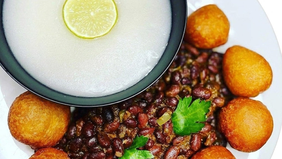 Beignets, haricots rouges et bouillie de maïs : le petit-déjeuner camerounais de l'enfance